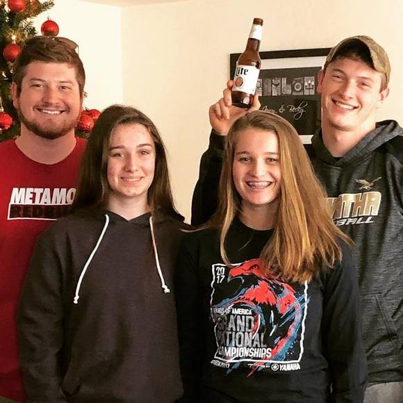 Meet your Posher, Terri - Picture 1 of 1